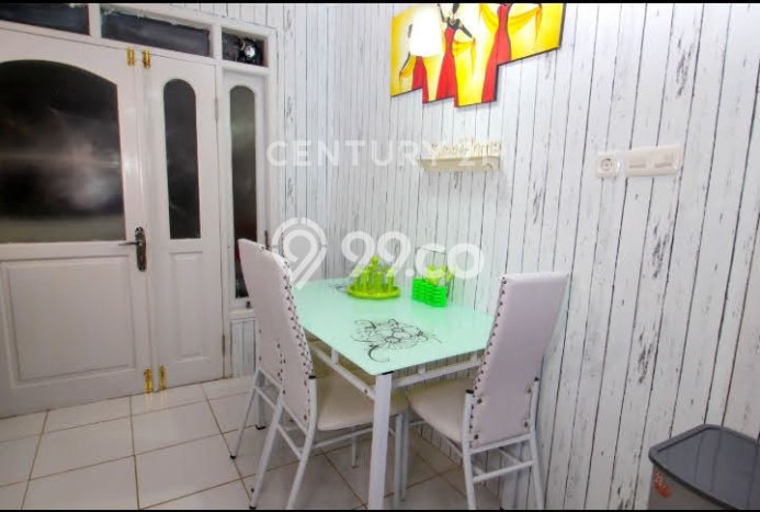 For Sale Hunian Rumah Terawat 3 Kamar di Salemba, Jakarta Pusat For Sale Hunian Rumah Terawat 3 Kamar di Salemba, Jakarta Pusat