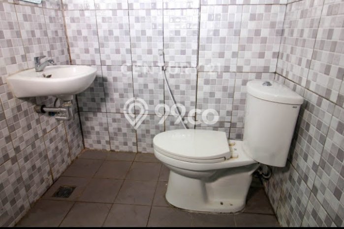 For Sale Hunian Rumah Terawat 3 Kamar di Salemba, Jakarta Pusat For Sale Hunian Rumah Terawat 3 Kamar di Salemba, Jakarta Pusat