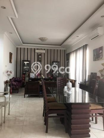 Dijual Hunian Mewah dengan Fasilitas Sekitar Lengkap di Tebet, Jakarta Selatan Dijual Hunian Mewah dengan Fasilitas Sekitar Lengkap di Tebet, Jakarta Selatan