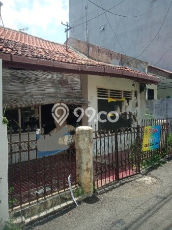 Rumah Modern Cantik 2 KT Bisa Langsung Pindah di Tebet Rumah Modern Cantik 2 KT Bisa Langsung Pindah di Tebet