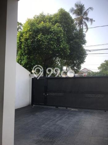 Dijual Hunian Mewah dengan Fasilitas Sekitar Lengkap di Tebet, Jakarta Selatan Dijual Hunian Mewah dengan Fasilitas Sekitar Lengkap di Tebet, Jakarta Selatan