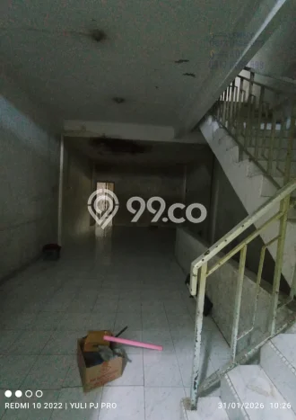 Ruko disewakan lokasi strategis Penjaringan Jakarta Utara 180m2 Ruko disewakan lokasi strategis Penjaringan Jakarta Utara 180m2