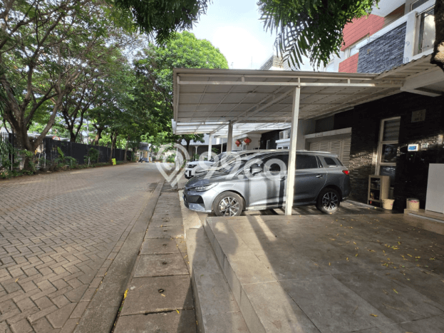 For Sale Rumah Mewah Exclusive di Cengkareng, Jakarta Barat For Sale Rumah Mewah Exclusive di Cengkareng, Jakarta Barat