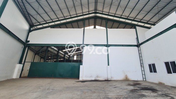 LOKASI STRATEGIS! Gudang Disewakan Kawasan Cipondoh, Luas 900m², Kawasan Ramai LOKASI STRATEGIS! Gudang Disewakan Kawasan Cipondoh, Luas 900m², Kawasan Ramai