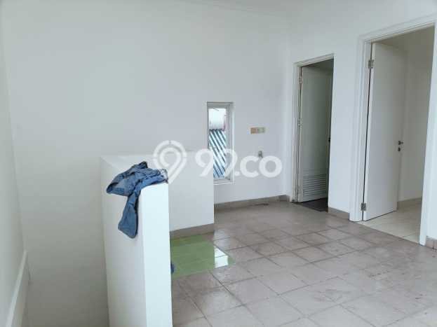 Jual Rumah Eksklusif 4 KT di Green Lake City, Jakarta Barat Jual Rumah Eksklusif 4 KT di Green Lake City, Jakarta Barat