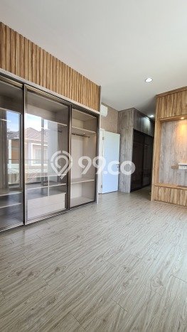 Ready to Use! Luxury House LT 120m2 Desain Elegan di Green Lake City Ready to Use! Luxury House LT 120m2 Desain Elegan di Green Lake City