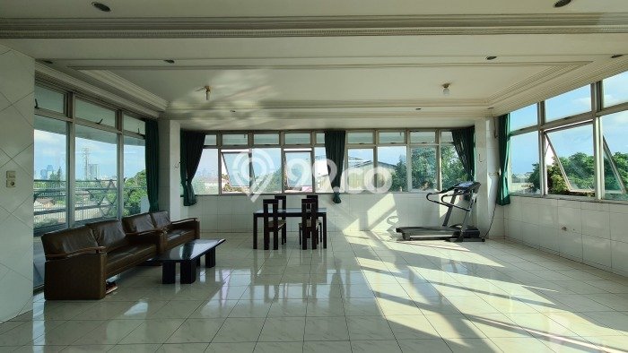 Ruko Area Niaga Kawasan Kebon Jeruk, Luas 550m², Siap Operasi Ruko Area Niaga Kawasan Kebon Jeruk, Luas 550m², Siap Operasi