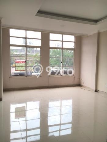 Unit Ruko Tersedia di Green Lake City Spesifikasi LB 237m2 Unit Ruko Tersedia di Green Lake City Spesifikasi LB 237m2
