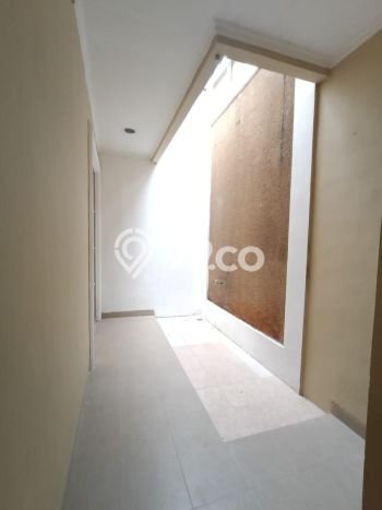Rumah Luas Asri 3 KT Siap Huni di Green Lake City Jakarta Barat Rumah Luas Asri 3 KT Siap Huni di Green Lake City Jakarta Barat