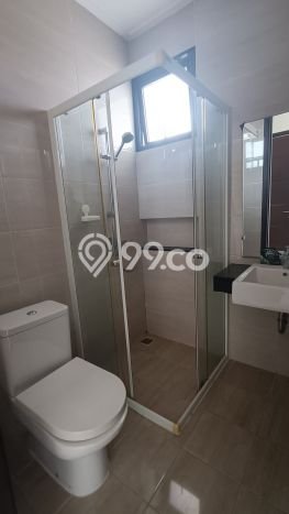 Dijual Rumah Mewah Elegan Dengan View Eksklusif di Green Lake City, Jakarta Barat Dijual Rumah Mewah Elegan Dengan View Eksklusif di Green Lake City, Jakarta Barat