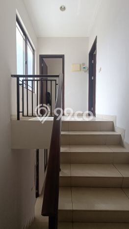 Dijual Rumah Mewah Elegan Dengan View Eksklusif di Green Lake City, Jakarta Barat Dijual Rumah Mewah Elegan Dengan View Eksklusif di Green Lake City, Jakarta Barat