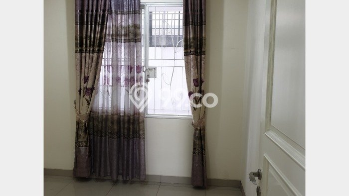 Disewakan! Rumah 3 Kamar Tidur &
3 Kamar Mandi di Green Lake City, Jakarta Barat Disewakan! Rumah 3 Kamar Tidur &
3 Kamar Mandi di Green Lake City, Jakarta Barat