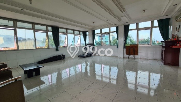 Ruko Area Niaga Kawasan Kebon Jeruk, Luas 550m², Siap Operasi Ruko Area Niaga Kawasan Kebon Jeruk, Luas 550m², Siap Operasi