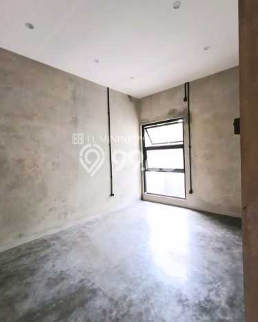 Rumah Luas Asri 3 KT Siap Huni di BSD Nusaloka Tangerang Rumah Luas Asri 3 KT Siap Huni di BSD Nusaloka Tangerang