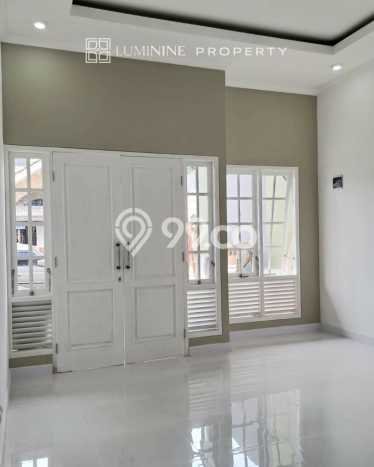 Rumah Modern 3 KT di BSD Griya Loka Tangerang Unfurnished Rumah Modern 3 KT di BSD Griya Loka Tangerang Unfurnished