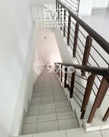 Ruko Dijual di Prime Area Tangerang Luas 202m2 Ruko Dijual di Prime Area Tangerang Luas 202m2