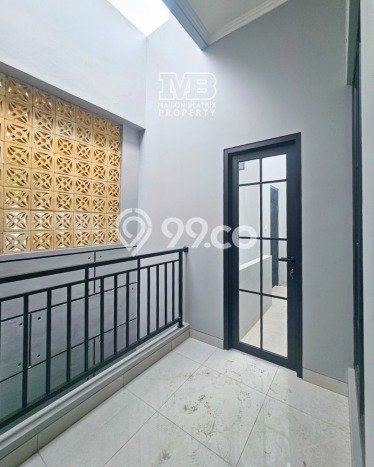 Siap Huni Hunian Elit 5 Kamar di BSD Dekat ke Mana Saja Siap Huni Hunian Elit 5 Kamar di BSD Dekat ke Mana Saja