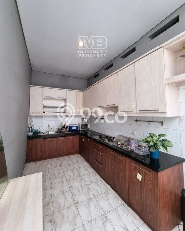 Rumah Mewah LB 351m2 Siap Pakai Desain Elegan di BSD Kencana Loka, Tangerang Rumah Mewah LB 351m2 Siap Pakai Desain Elegan di BSD Kencana Loka, Tangerang