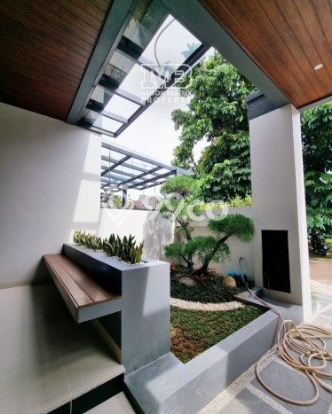 Dijual Rumah Premium dengan Fasilitas Sekitar Komplit di BSD, Tangerang Selatan Dijual Rumah Premium dengan Fasilitas Sekitar Komplit di BSD, Tangerang Selatan