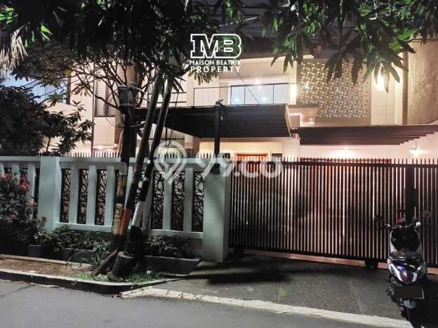 Siap Huni Rumah Mewah 4 Kamar di Cilandak Dekat ke Mana Pun Siap Huni Rumah Mewah 4 Kamar di Cilandak Dekat ke Mana Pun