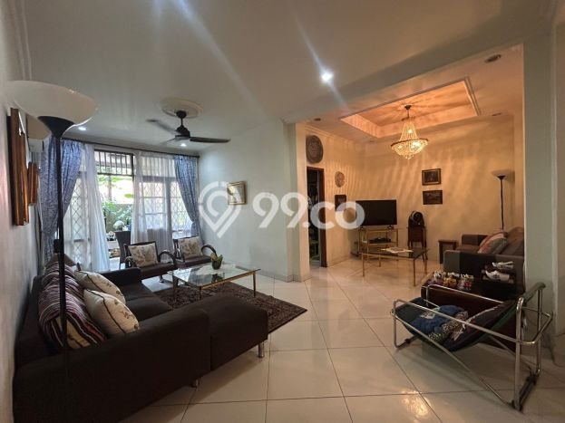 Hunian Elit LB 260m2 Siap Pakai Desain Elegan di Bintaro, Tangerang Selatan Hunian Elit LB 260m2 Siap Pakai Desain Elegan di Bintaro, Tangerang Selatan