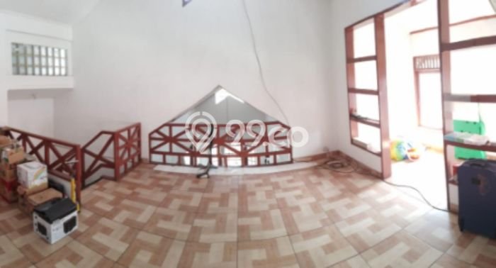 Hunian Elit LB 168m2 Siap Huni Desain Elegan di Bintaro, Tangerang Selatan Hunian Elit LB 168m2 Siap Huni Desain Elegan di Bintaro, Tangerang Selatan