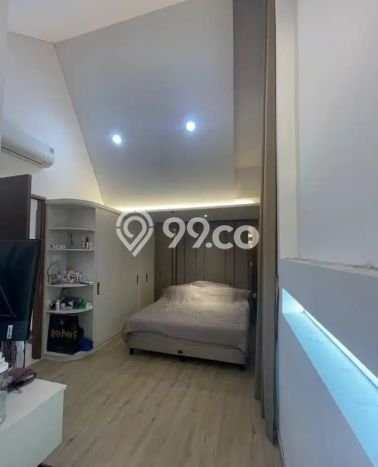 Jual Rumah Mewah Elegan Dengan View Eksklusif di Rempoa, Tangerang Jual Rumah Mewah Elegan Dengan View Eksklusif di Rempoa, Tangerang