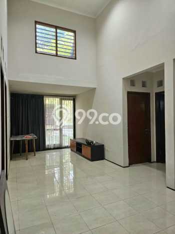 For Sale Hunian Rumah Nyaman 3 KT di Bintaro, Tangerang Selatan For Sale Hunian Rumah Nyaman 3 KT di Bintaro, Tangerang Selatan