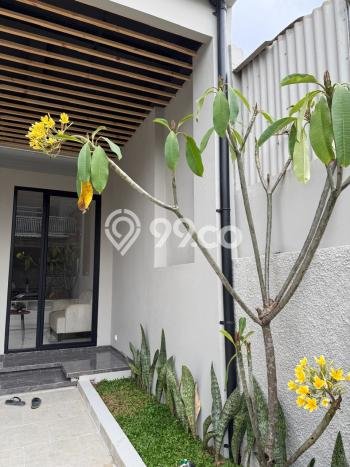 Rumah Strategis Minimalis Lb 102m2 di BSD, Tangerang Selatan Rumah Strategis Minimalis Lb 102m2 di BSD, Tangerang Selatan