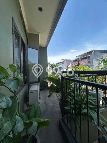 Hunian Elit LB 260m2 Siap Pakai Desain Elegan di Bintaro, Tangerang Selatan Hunian Elit LB 260m2 Siap Pakai Desain Elegan di Bintaro, Tangerang Selatan