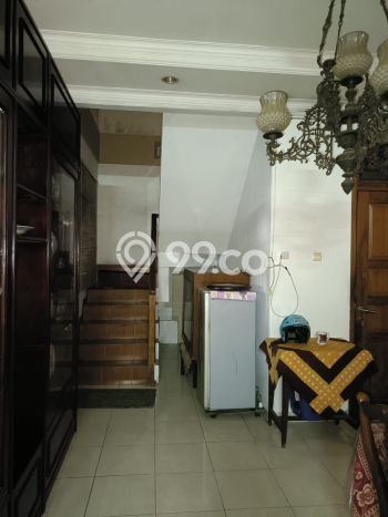 Siap Huni Hunian Elit 5 Kamar di Kebayoran Baru Dekat ke Mana Saja Siap Huni Hunian Elit 5 Kamar di Kebayoran Baru Dekat ke Mana Saja