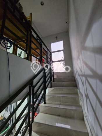 Dijual Rumah Premium dengan Fasilitas Sekitar Komplit di Cipondoh, Tangerang Dijual Rumah Premium dengan Fasilitas Sekitar Komplit di Cipondoh, Tangerang