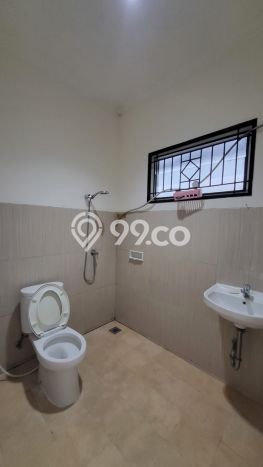 Rumah Akses Mudah di Setu, Tangerang Selatan, Luas 84m2m² Bangunan 98m2m² Rumah Akses Mudah di Setu, Tangerang Selatan, Luas 84m2m² Bangunan 98m2m²