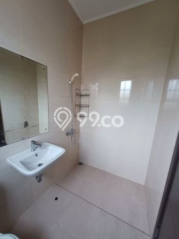 Dijual Cepat Rumah Favorit Siap Huni LB 89m2 di BSD, Tangerang Selatan Dijual Cepat Rumah Favorit Siap Huni LB 89m2 di BSD, Tangerang Selatan