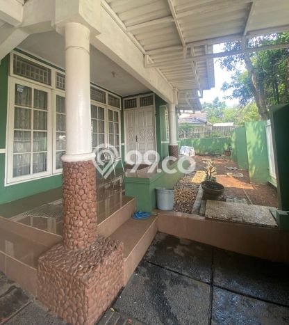 Hunian Eksklusif Dijual LT 225m2 di BSD, Tangerang Selatan Hunian Eksklusif Dijual LT 225m2 di BSD, Tangerang Selatan