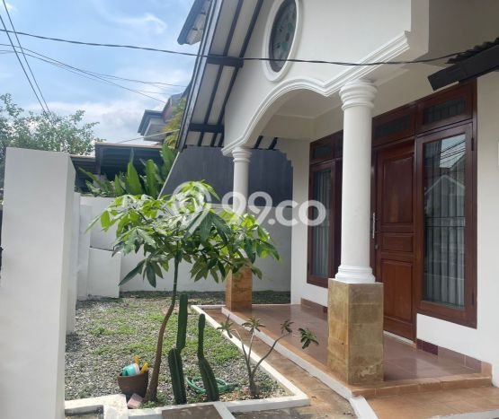 Rumah PREMIUM di Bintaro, Tangerang Selatan, Luas 180m² LB 200m² KESEMPATAN TERBATAS! Rumah PREMIUM di Bintaro, Tangerang Selatan, Luas 180m² LB 200m² KESEMPATAN TERBATAS!