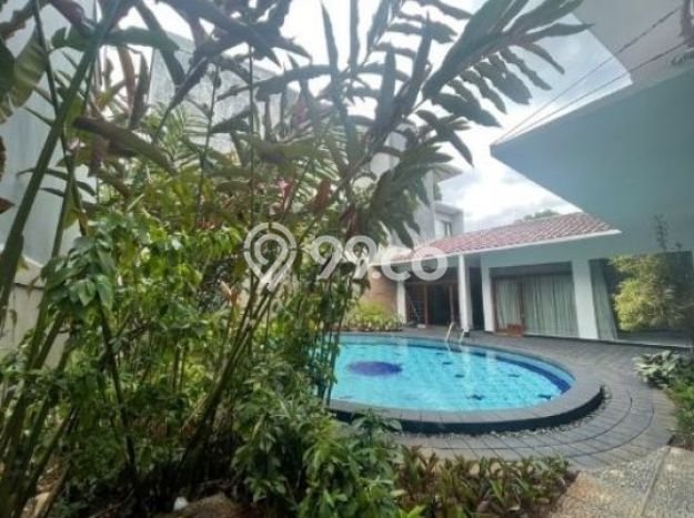 Ready to Use! Luxury House LT 768m2 Desain Modern di Pondok Indah Ready to Use! Luxury House LT 768m2 Desain Modern di Pondok Indah