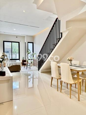 For Sale Rumah 4 Kamar Lokasi Ideal Nyaman dan Strategis di BSD For Sale Rumah 4 Kamar Lokasi Ideal Nyaman dan Strategis di BSD