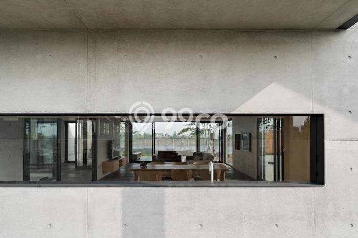 Rumah Mewah LB 550m2 Siap Pakai Desain Elegan di Kota Baru Parahyangan, Bandung Rumah Mewah LB 550m2 Siap Pakai Desain Elegan di Kota Baru Parahyangan, Bandung