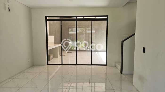 For Sale! Luxury House LT 120m2 Desain Modern di Kota Baru Parahyangan For Sale! Luxury House LT 120m2 Desain Modern di Kota Baru Parahyangan