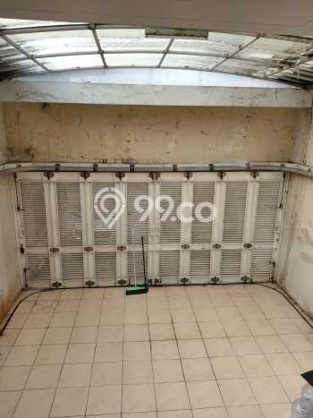 Rumah Elit Modern Tanpa Renovasi di Kota Baru Parahyangan Bandung Rumah Elit Modern Tanpa Renovasi di Kota Baru Parahyangan Bandung