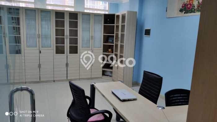Ruko Dijual di Prime Area Jakarta Barat Luas 540m2 Ruko Dijual di Prime Area Jakarta Barat Luas 540m2