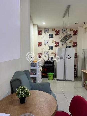 Jual Rumah Mewah Elegan Dengan View Cantik di Green Mansion, Jakarta Barat Jual Rumah Mewah Elegan Dengan View Cantik di Green Mansion, Jakarta Barat