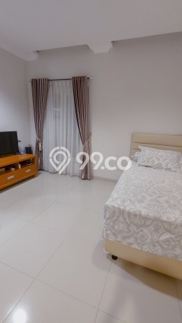 Rumah Mewah LB 230m2 Siap Huni Desain Elegan di Alam Sutera, Tangerang Rumah Mewah LB 230m2 Siap Huni Desain Elegan di Alam Sutera, Tangerang