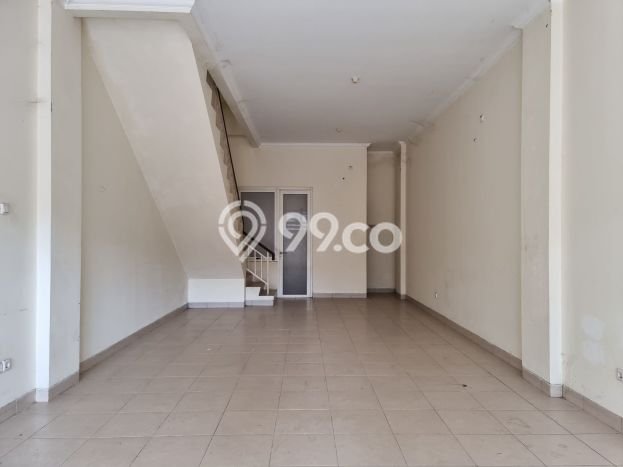 Ruko Bagus Dijual LB 200m2 Lokasi Strategis Jakarta Barat Area Cocok untuk Bisnis Ruko Bagus Dijual LB 200m2 Lokasi Strategis Jakarta Barat Area Cocok untuk Bisnis