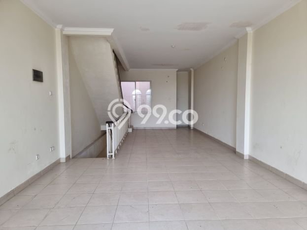 Ruko Bagus Dijual LB 200m2 Lokasi Strategis Jakarta Barat Area Cocok untuk Bisnis Ruko Bagus Dijual LB 200m2 Lokasi Strategis Jakarta Barat Area Cocok untuk Bisnis