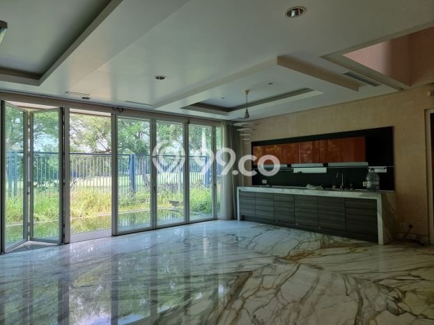 Dijual Rumah Mewah Megah Dengan View Eksklusif di Modernland, Tangerang Dijual Rumah Mewah Megah Dengan View Eksklusif di Modernland, Tangerang