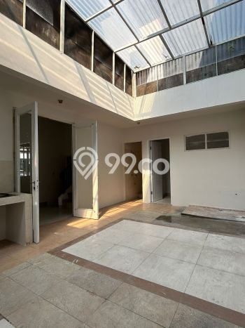Rumah Elit Akses Mudah di Jakarta Barat Rumah Elit Akses Mudah di Jakarta Barat