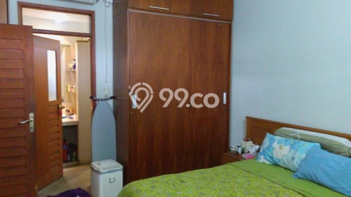 For Sale Rumah 5 Kamar Lokasi Ideal Bagus dan Strategis di Arcamanik For Sale Rumah 5 Kamar Lokasi Ideal Bagus dan Strategis di Arcamanik