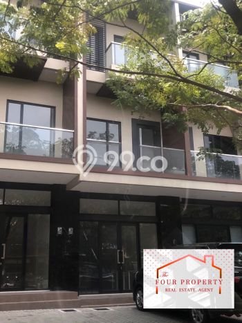 Ruko Kawasan Bisnis Kawasan Raffles Hills, Luas 142m², Siap Operasi Ruko Kawasan Bisnis Kawasan Raffles Hills, Luas 142m², Siap Operasi